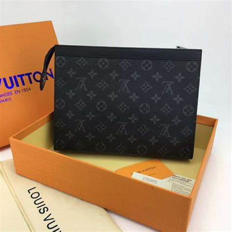 Products by Louis Vuitton: Pochette Voyage MM Pouch